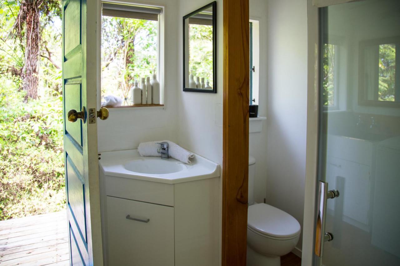 Fern Lodge Coromandel ภายนอก รูปภาพ